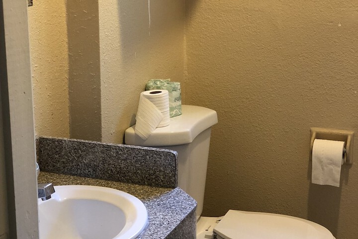 Room 9 of 9