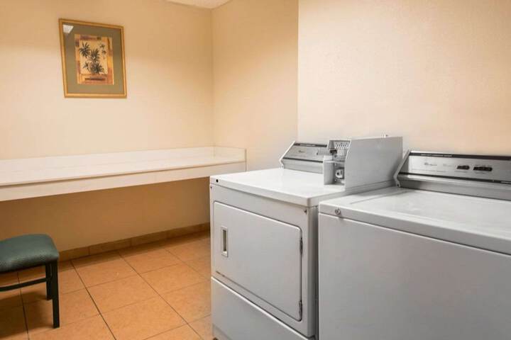 Comfort Suites Fort Pierce I-95