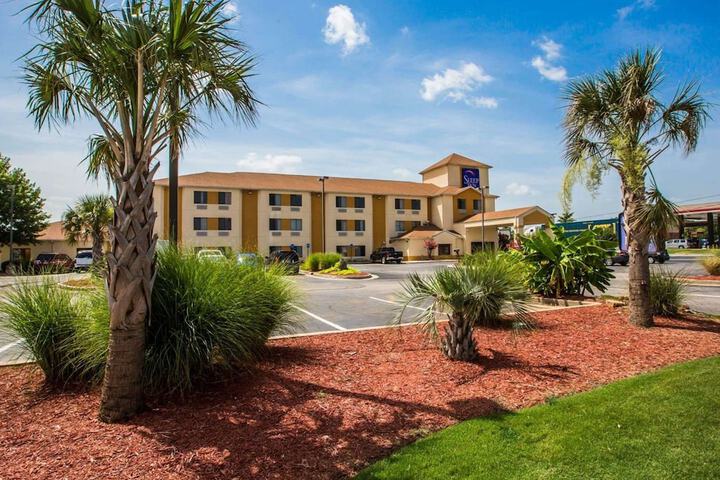 Hotel 13 of 128