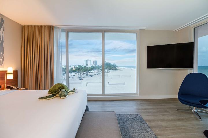 B Ocean Resort Fort Lauderdale Beach