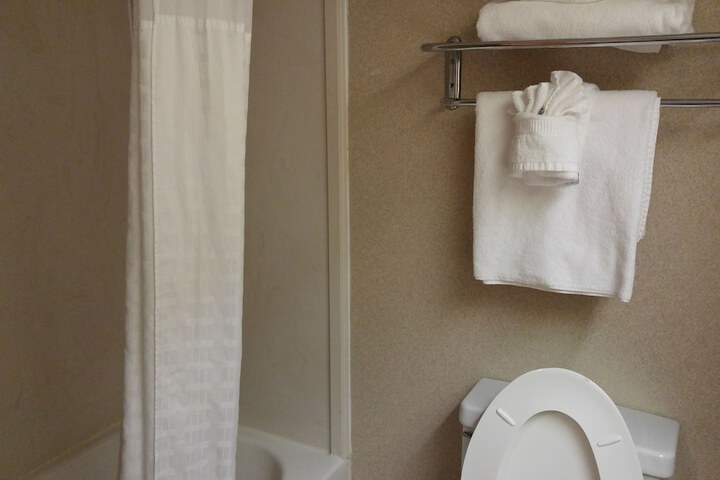 Room 35 of 54