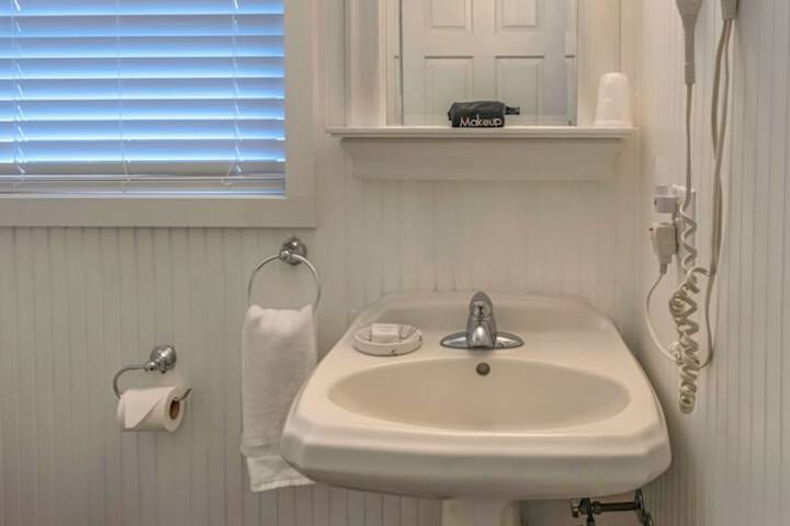 Cannon Beach Hotel Collection