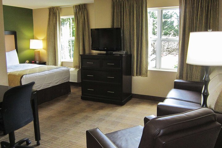Room 14 of 20