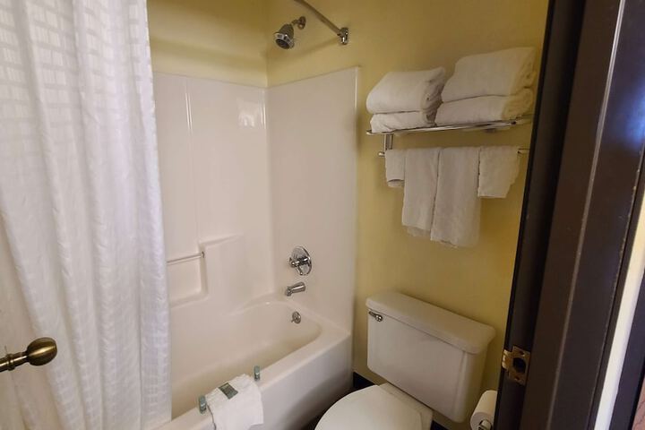 Room 7 of 41