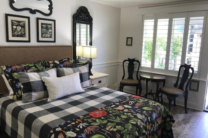 Room 64 of 86