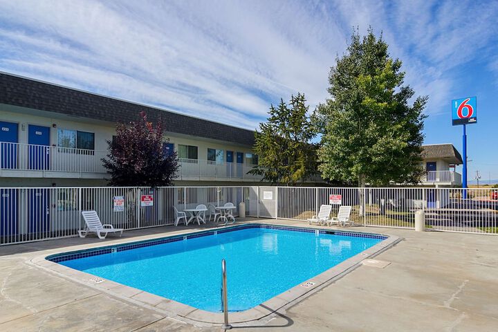 Pool 5 of 29