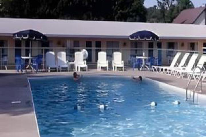 Pool 7 of 23