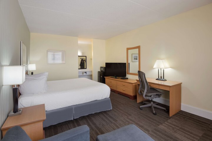 Room 35 of 43