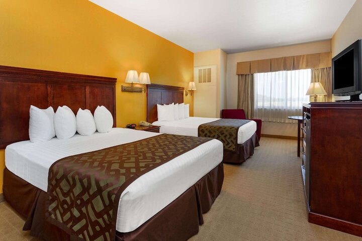 Room 34 of 61