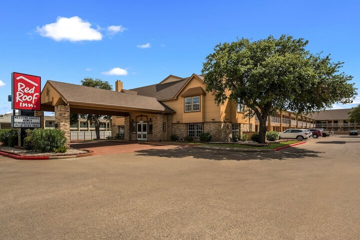 Hotel 7 of 38