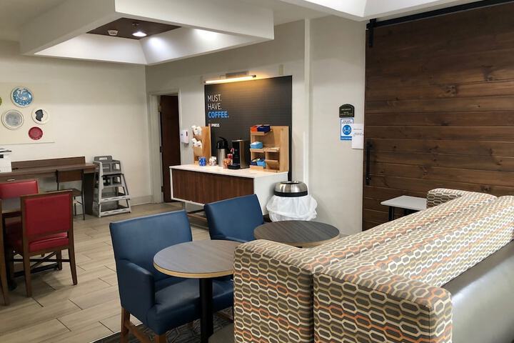 Holiday Inn Express Hotel & Suites Pikeville by IHG