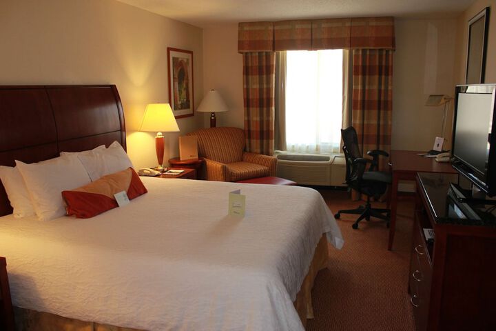 Room 65 of 127