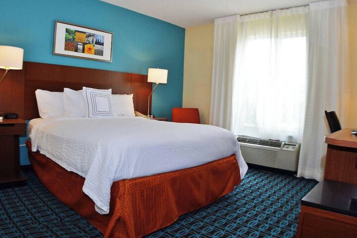 Room 15 of 28