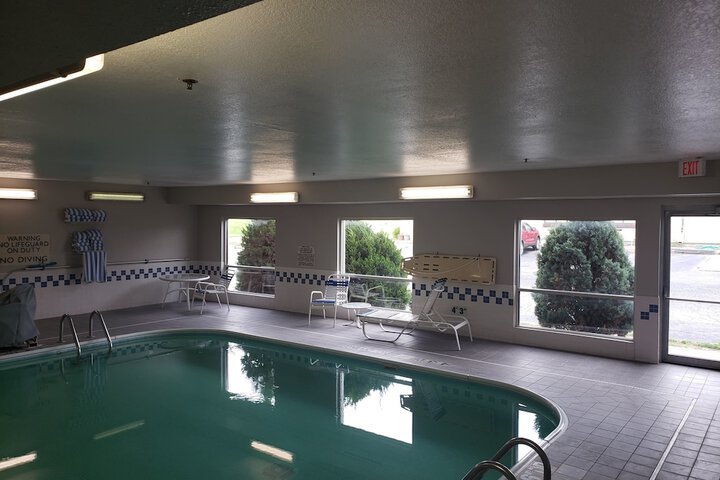 Pool 4 of 63