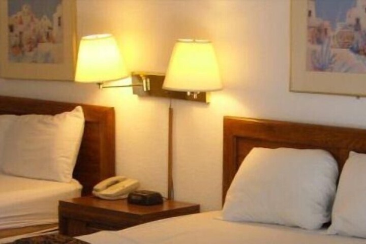 Ridge Crest Hotel