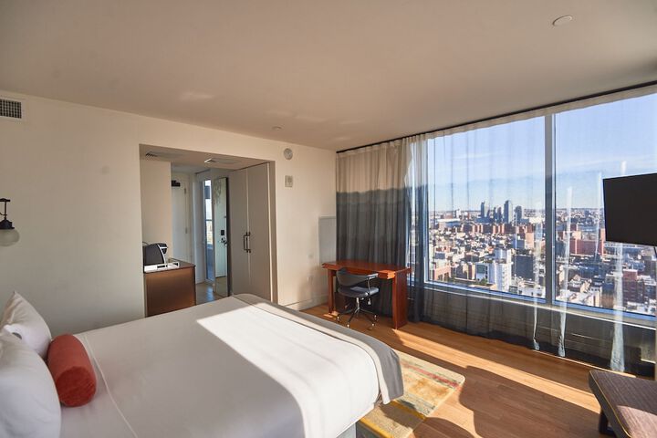 Room 65 of 91