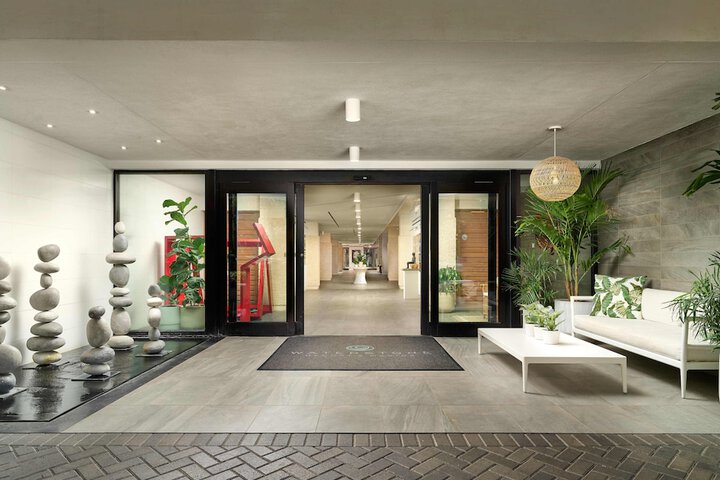 Hotel 3 of 63