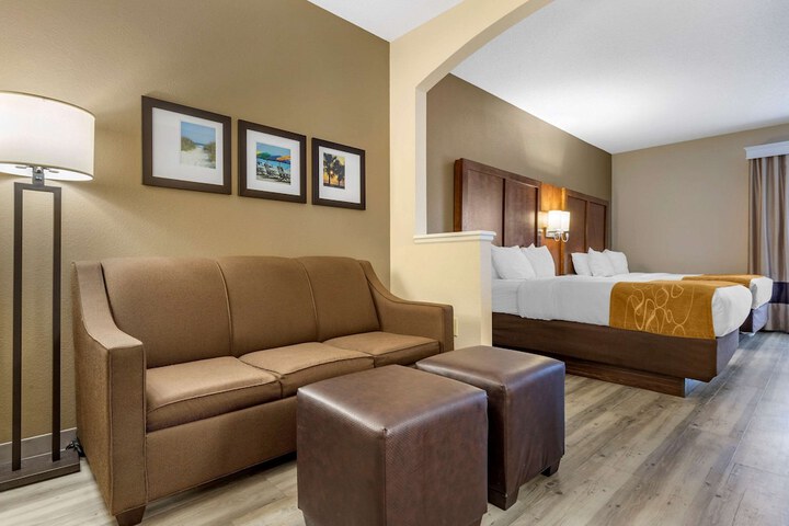 Room 32 of 48