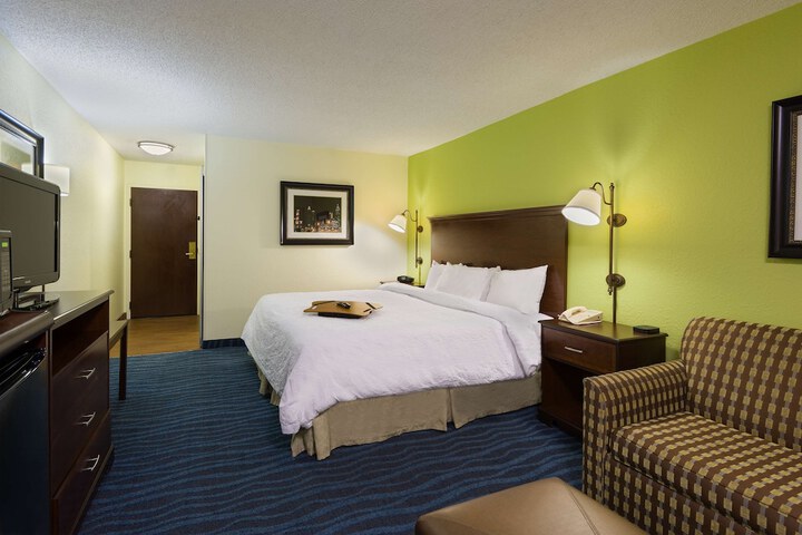 Room 21 of 36