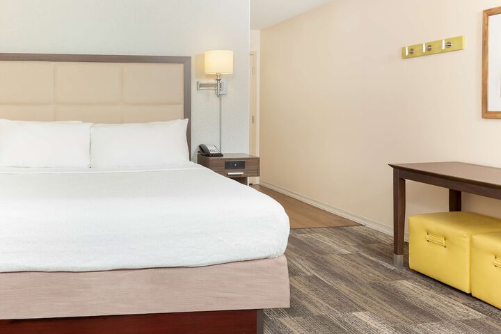 Hampton Inn & Suites Niles / Warren
