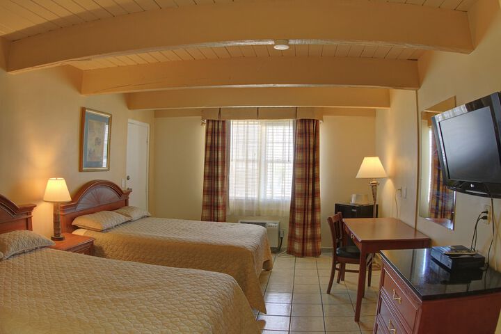 Room 14 of 25