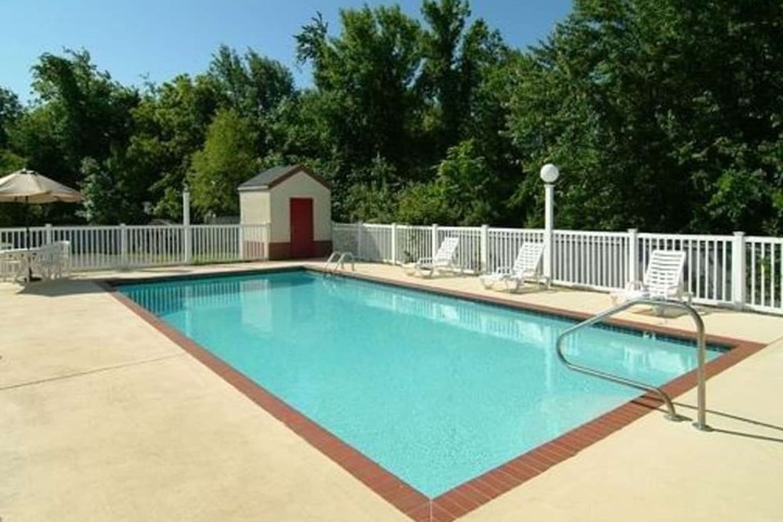 Pool 2 of 28