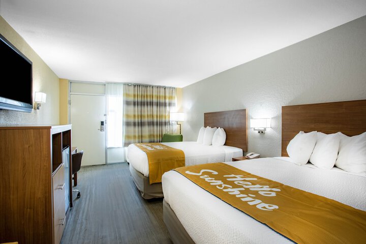 Room 32 of 50