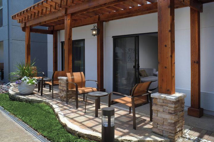 Courtyard by Marriott Dallas DFW Airport North / Irving