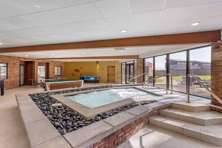 Best Western Plus Landmark Inn