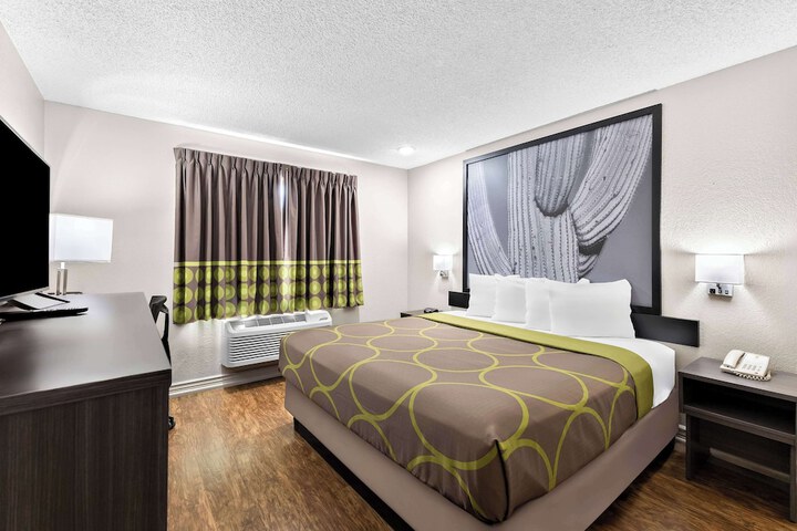 Super 8 by Wyndham Goodyear / Phoenix Area