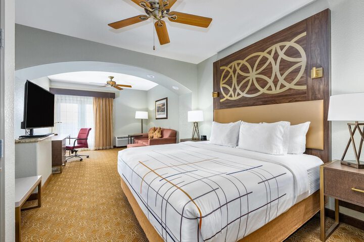 La Quinta Inn & Suites by Wyndham Marble Falls