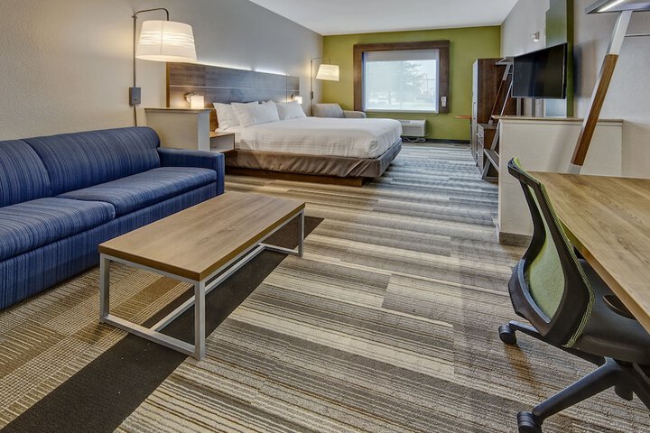 Room 15 of 39