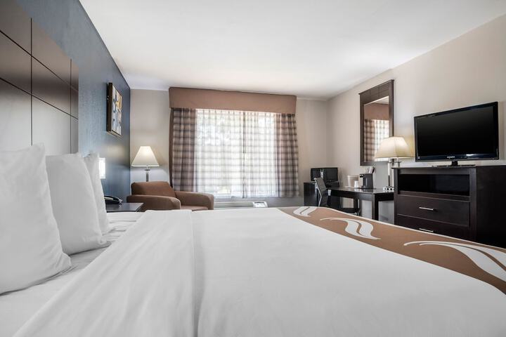 Room 54 of 68