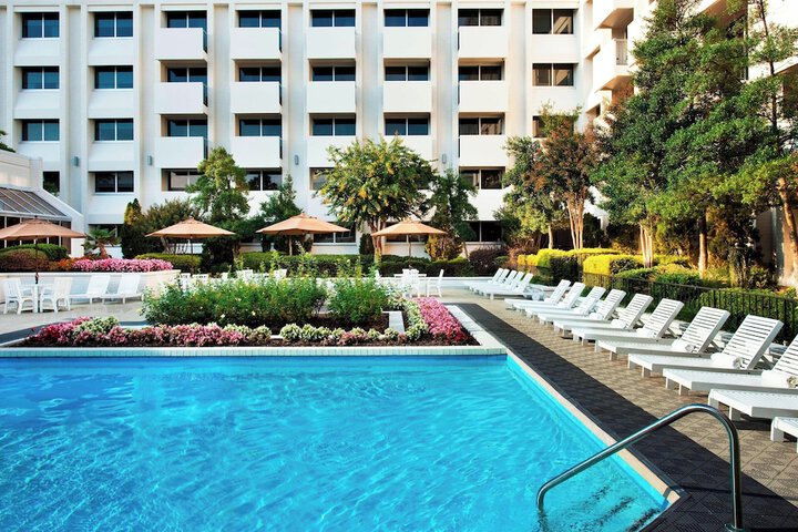 Sheraton Greensboro at Four Seasons