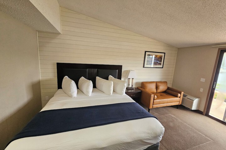 Room 14 of 17