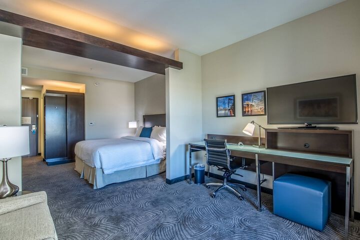 Room 13 of 43