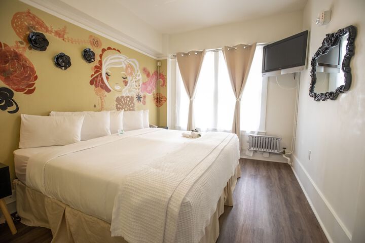 Room 54 of 89