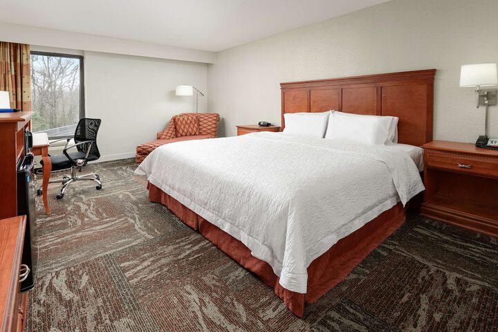 Room 8 of 22