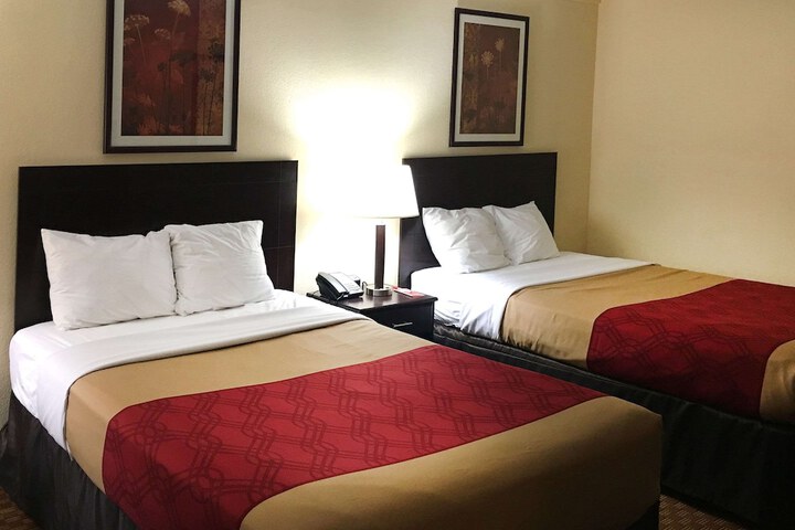 Room 11 of 30