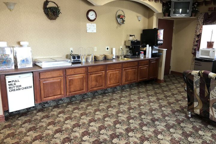 Breakfast/Coffee Service 41 of 46