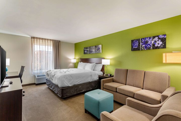Room 12 of 35