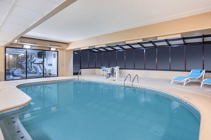 Pool 8 of 41