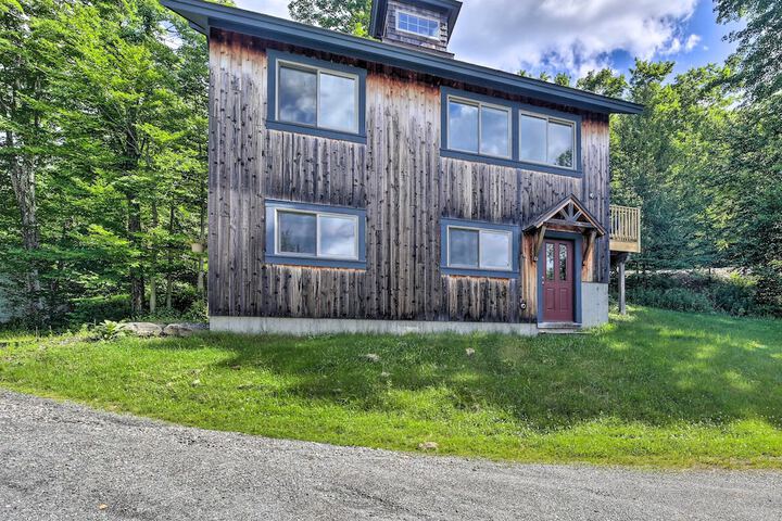 Airy & Bright Hideaway Near Smugglers Notch!