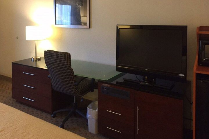Room 18 of 44