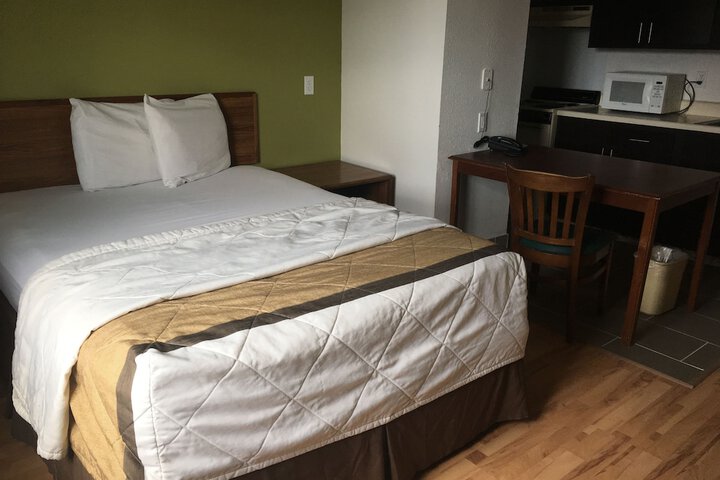 Room 15 of 21