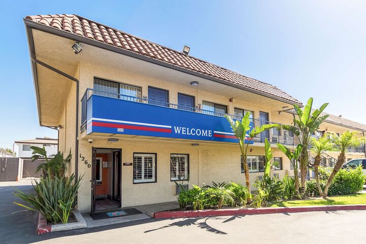 Hotel 2 of 40