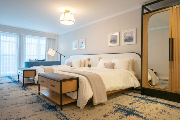 Room 17 of 46