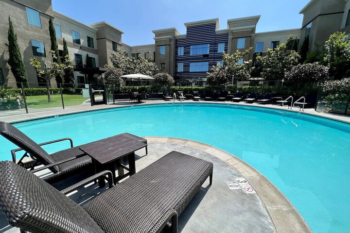 Pool 7 of 82