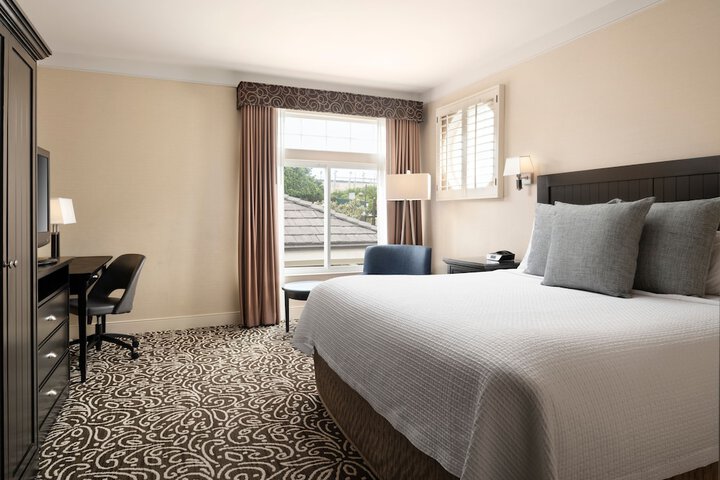 Room 18 of 30