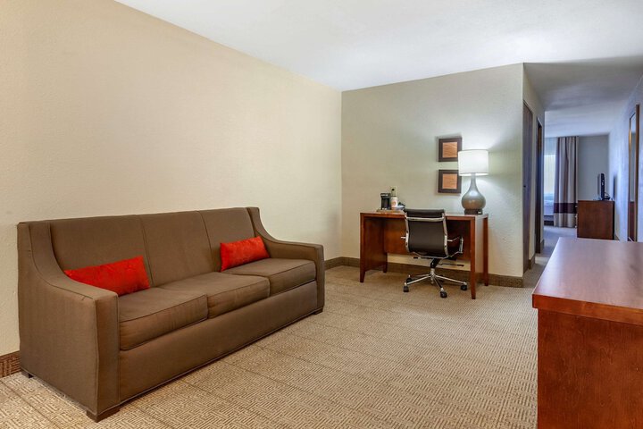 Room 16 of 35
